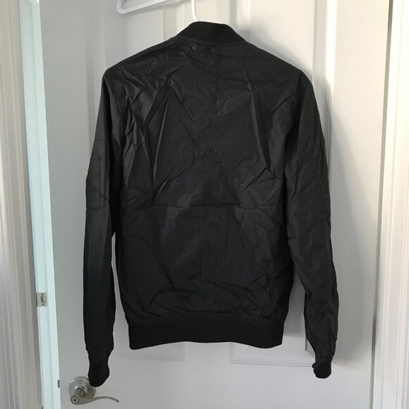 H&M NWOT LOGG Men's Nylon Bomber Jacket XS - Picture 4 of 4